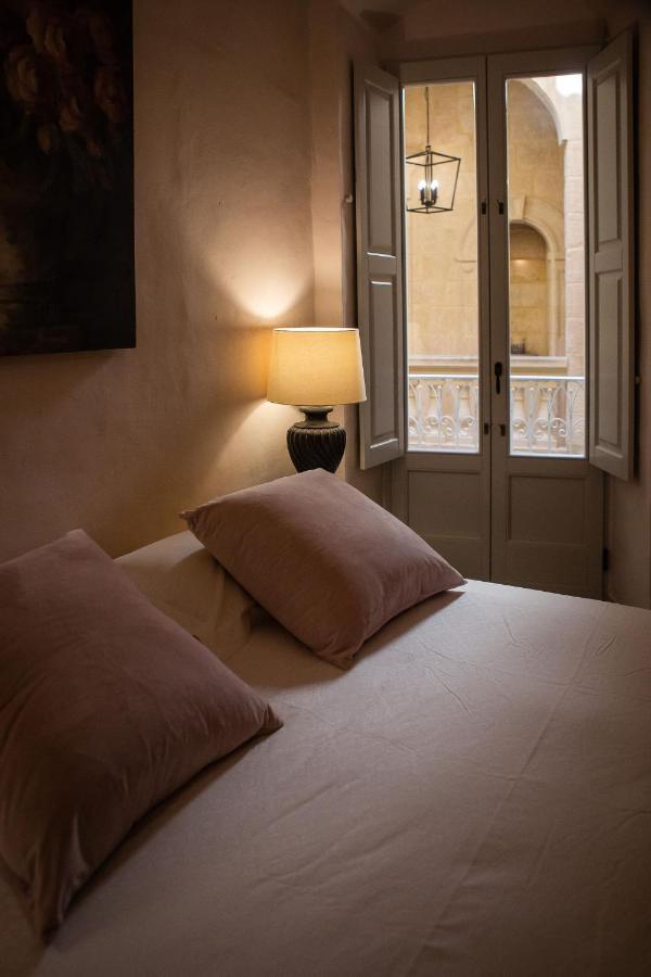 Palazzino Birgu Host Family Bed And Breakfast Buitenkant foto